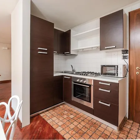 アパート Cozy 2 Bedroom In The Heart Of ヴェローナ