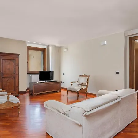 Cozy 2 Bedroom In The Heart Of アパート *